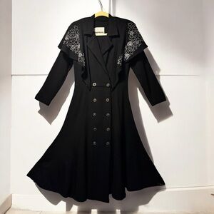 Designer Sue  Atelier Black Wool Double Breasted Cape Dress Coat Women's 10